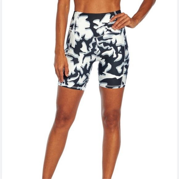 Cycle House, Powered by Marika, Exercise Shorts, Women's - Picture 1 of 8